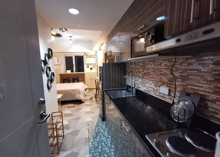 アパートホテル Sunvida Suites Across Sm City Cebu